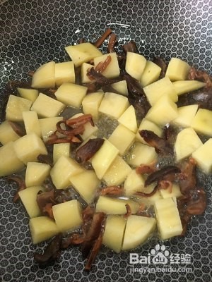 家常炒糯米饭的做法