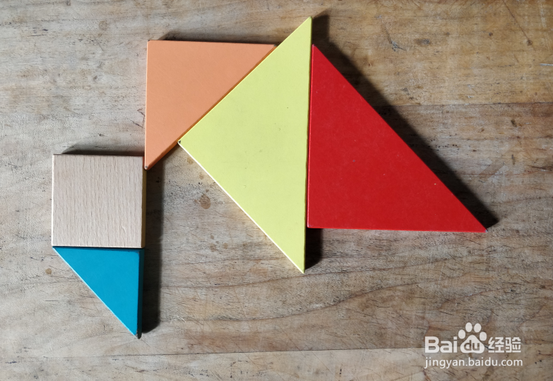 用七巧板怎样拼一只饿得耷拉头的鸟儿？