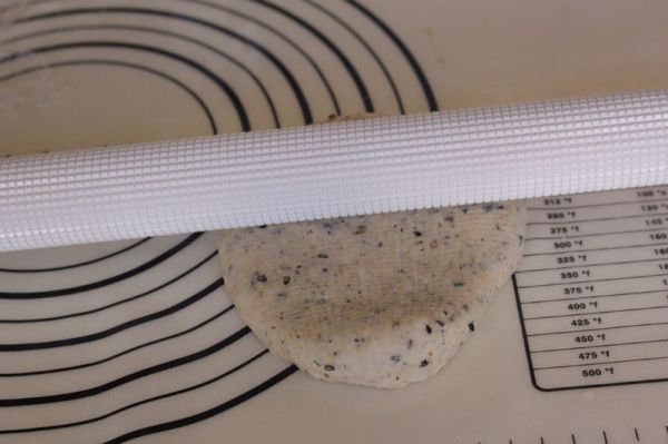 黑芝麻无花果软欧