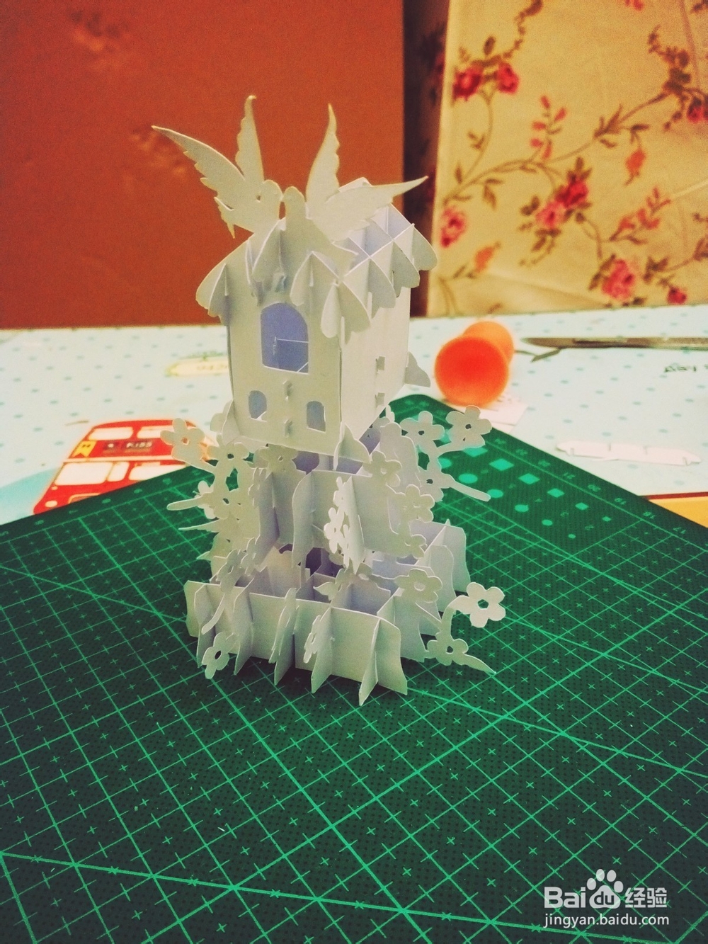 DIY手工剪纸3D立体鸟屋