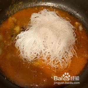 咖喱鲜虾粉丝煲的做法