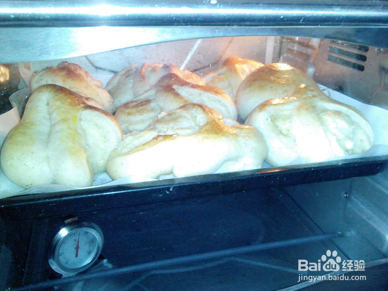 心形椰蓉面包的做法