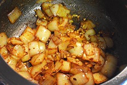 制作椰汁咖喱牛肉饭