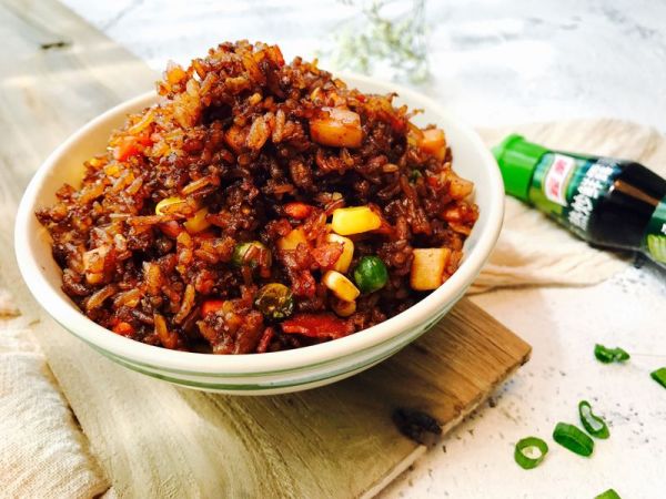培根杏鲍菇酱油炒饭