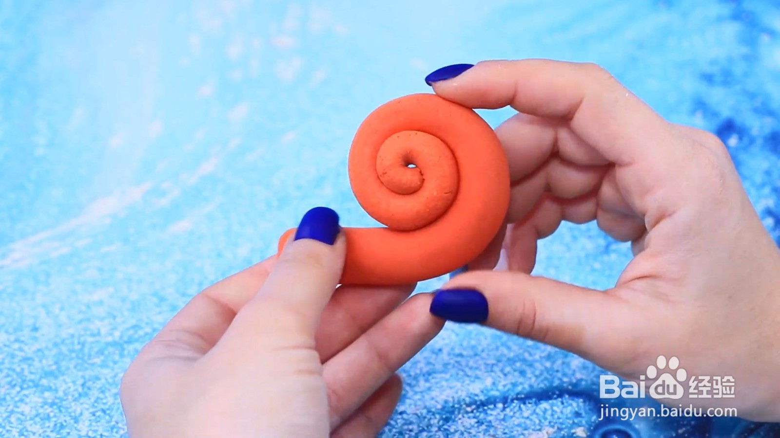 小朋友玩坏的娃娃不要扔，教你改造之后非常好看