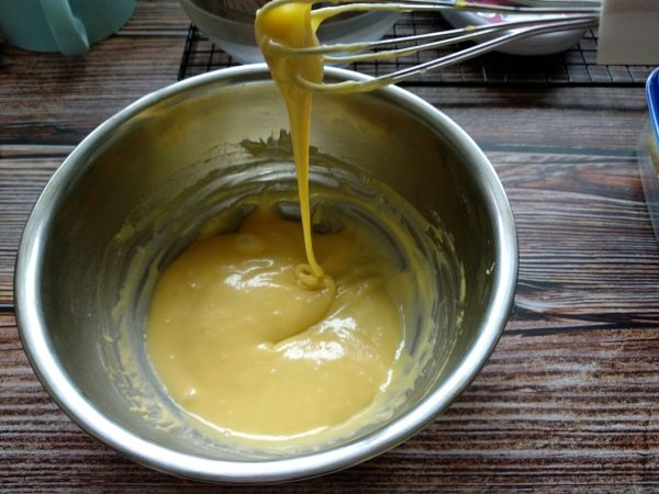 6寸处女座紫水晶鲜花蛋糕