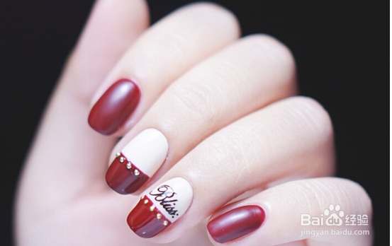 酒红撞色美甲教程