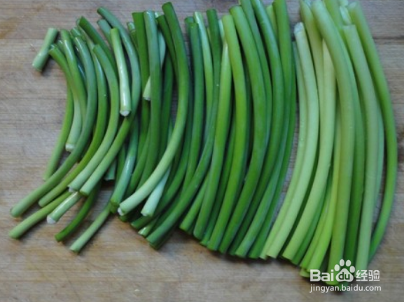 家庭版手撕蒜薹