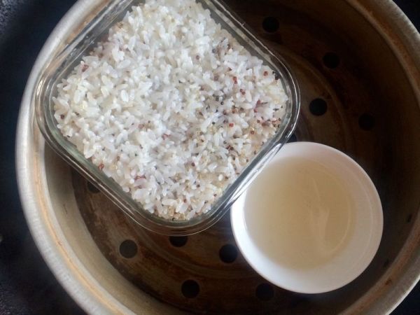 金枪鱼土豆色拉藜麦饭团