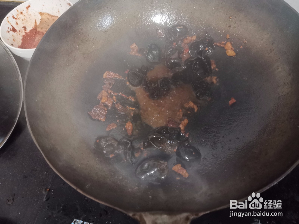 猪肉炒蒜苗木耳