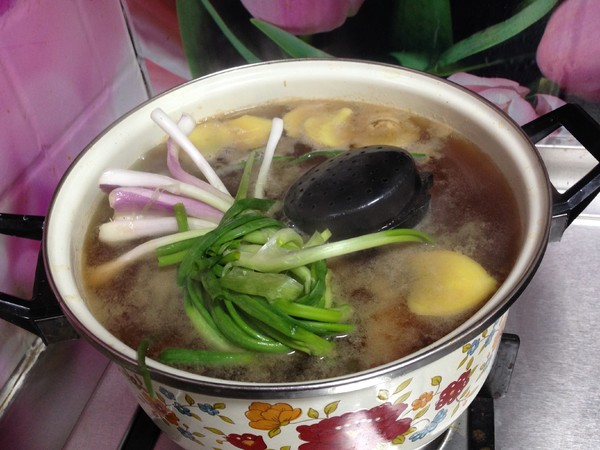 家常土豆炖肉的做法