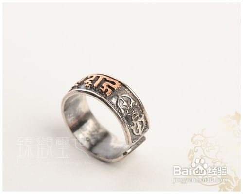 手指与钻石戒指如何巧妙搭配