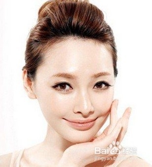 该如何保养肌肤才安全有效