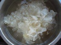 鲜虾银耳豌豆粥的做法