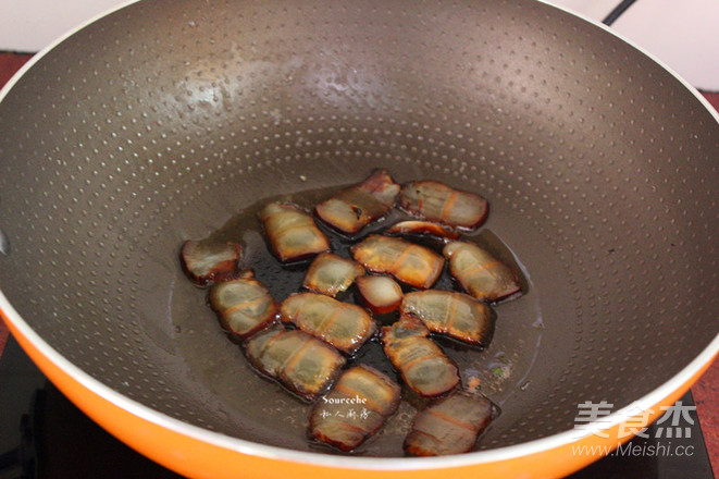 腊肉炒苦瓜的做法