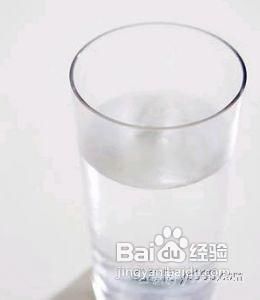 分享祛痘好方法：薄荷自制祛痘面膜