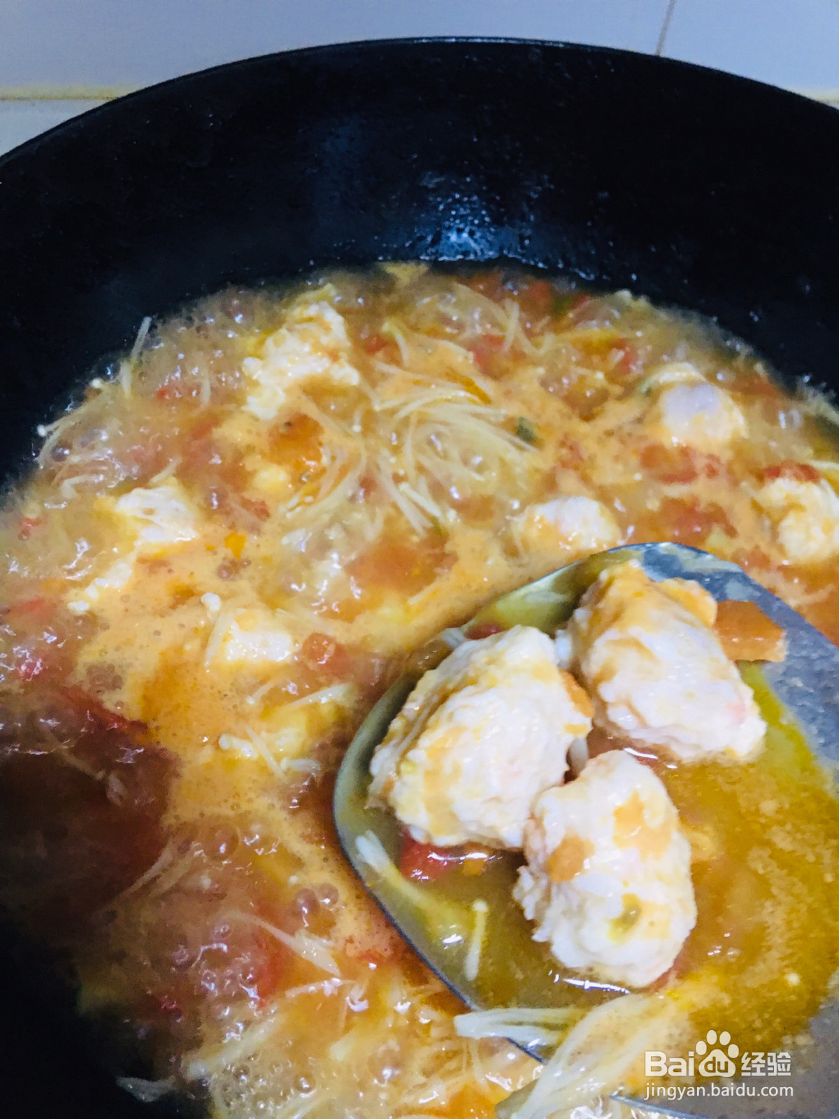 虾滑番茄菌菇汤的做法