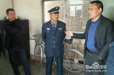 酒店发生火灾，客服部应该采取什么行动？