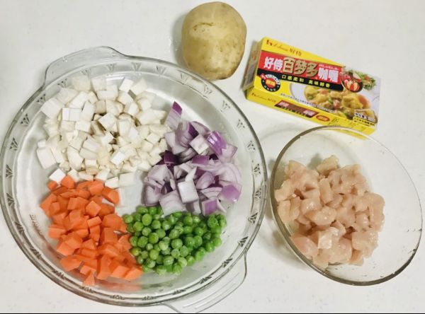 咖喱鸡肉杏鲍菇饭