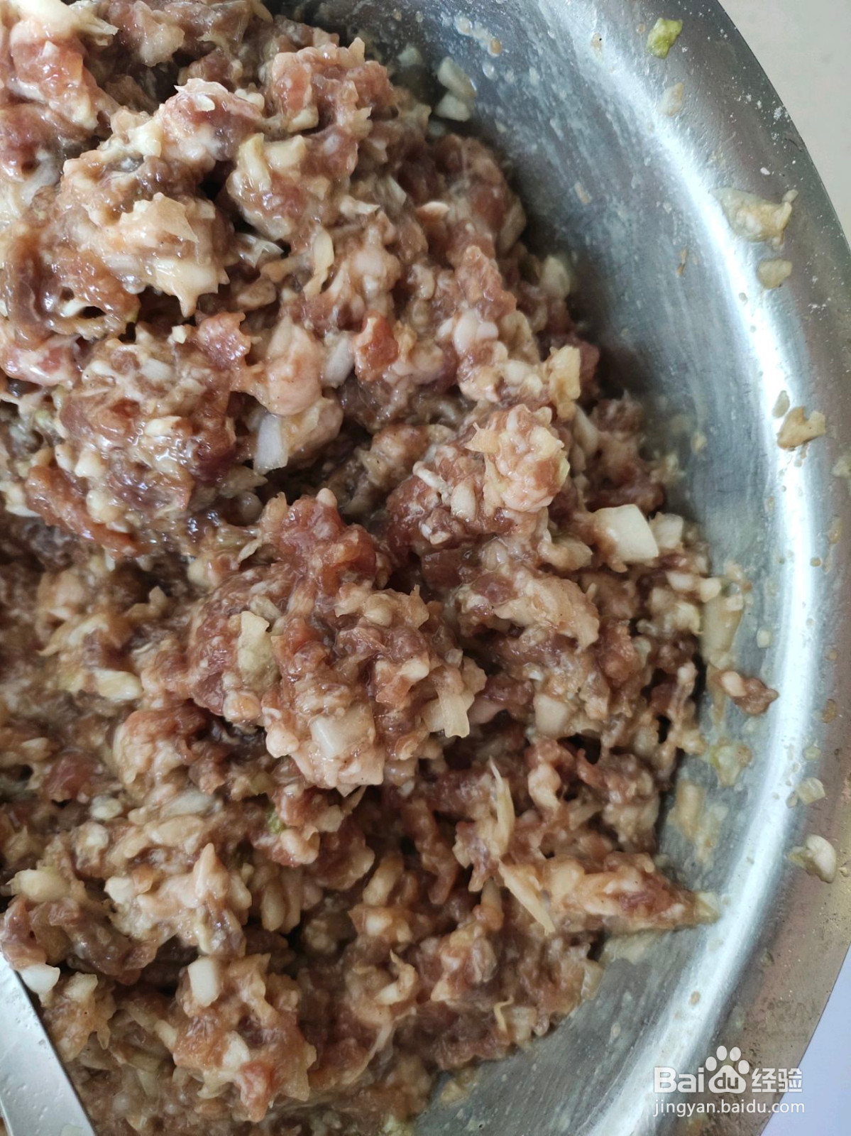 牛肉白菜灌汤包子的做法