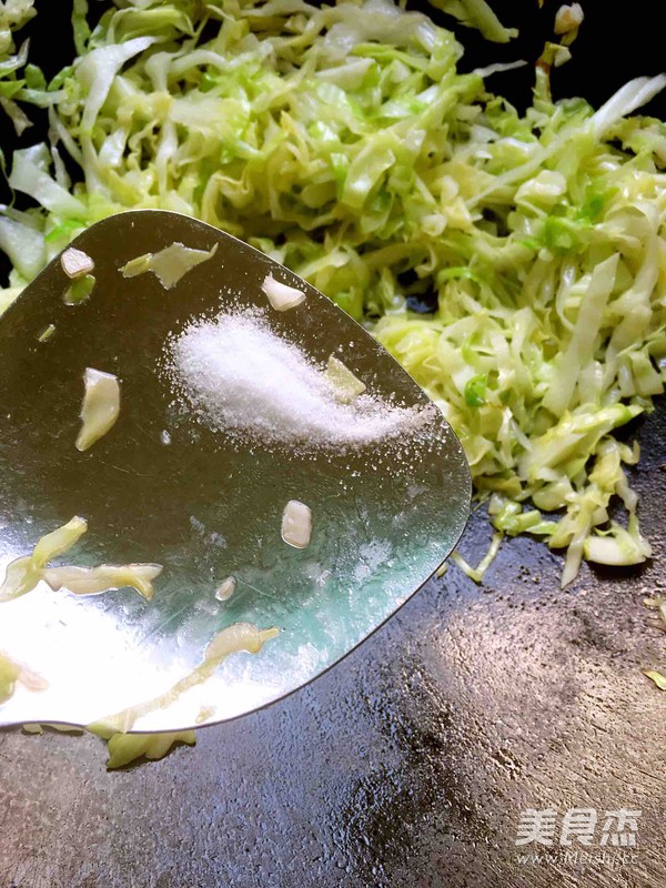 清炒圆包菜的做法