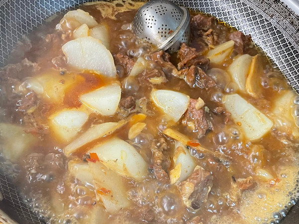 红烧牛肉和萝卜