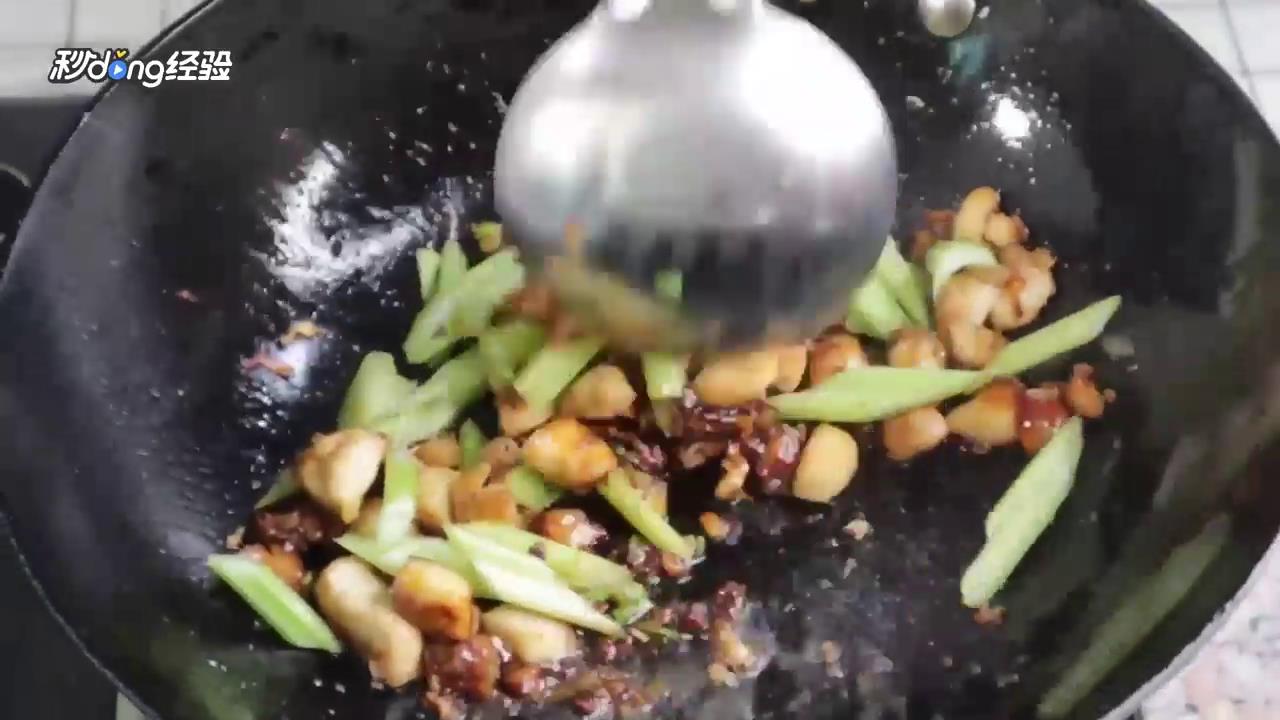 花椒炒鸡怎么做