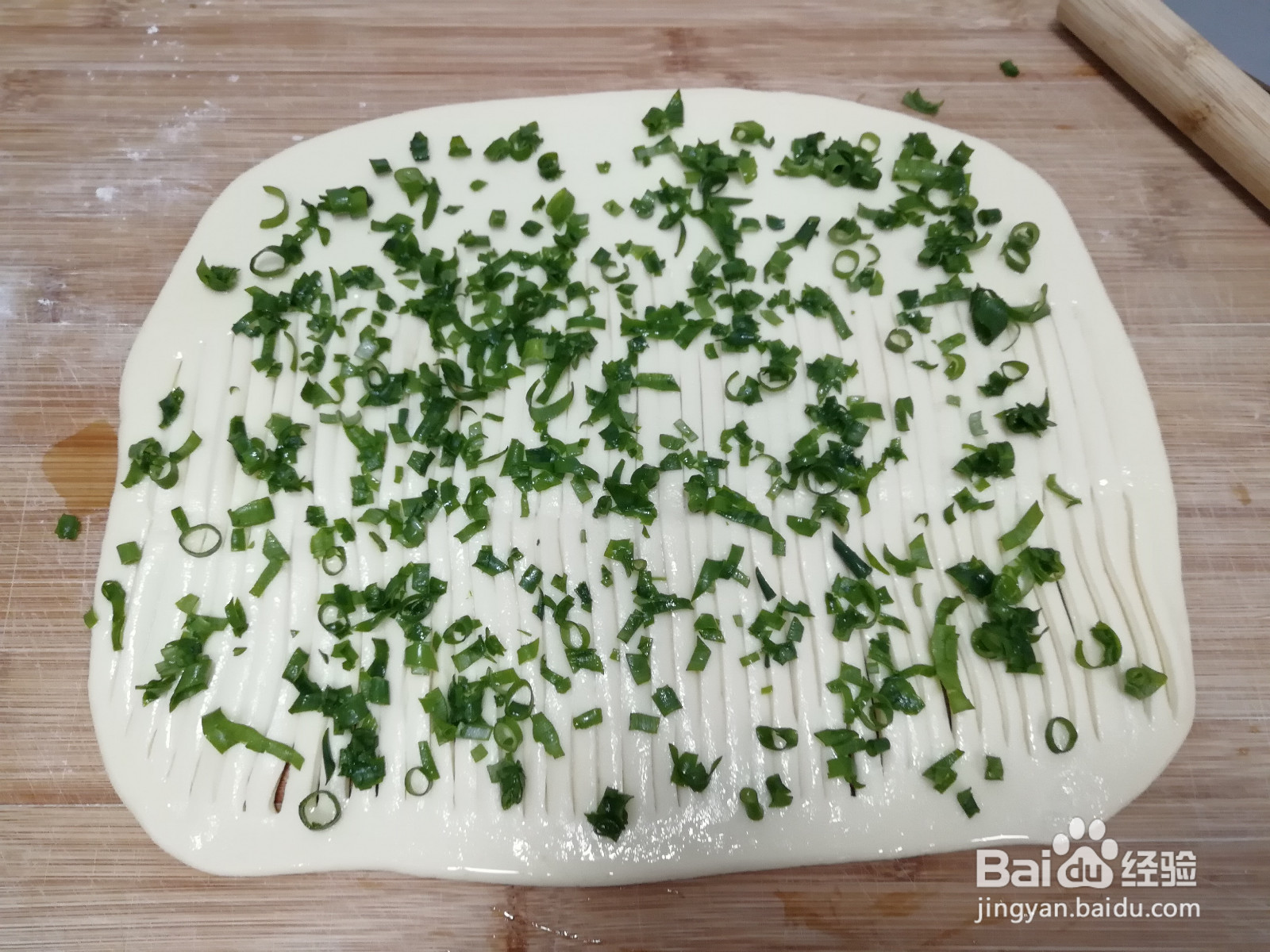 一次发酵的葱油花卷的做法