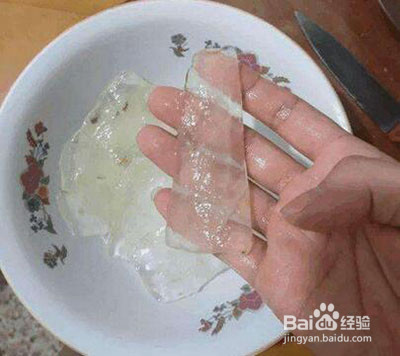 鲜芦荟怎样处理才能涂抹皮肤