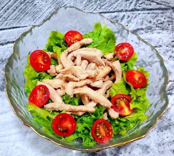 鸡胸肉蔬菜沙拉