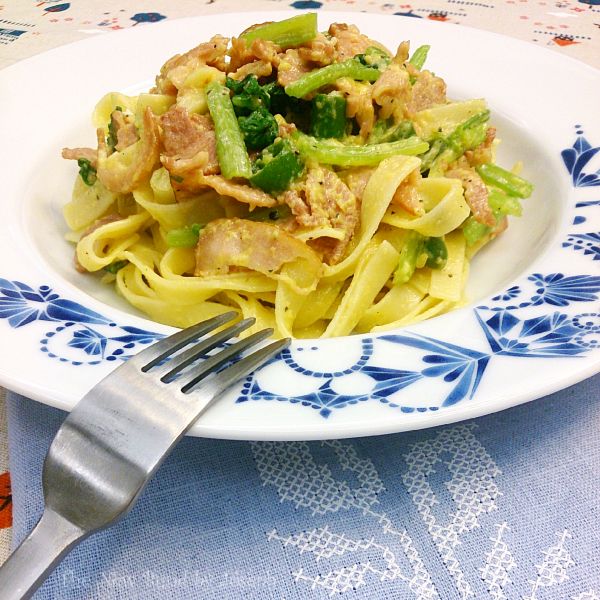 培根蛋酱意大利宽条面