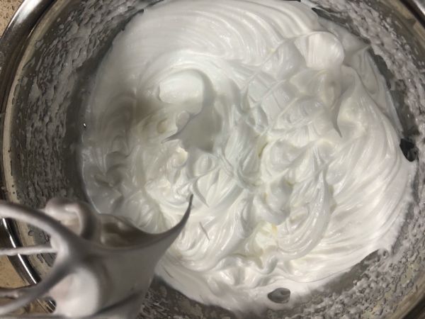 红丝绒旋风蛋糕卷