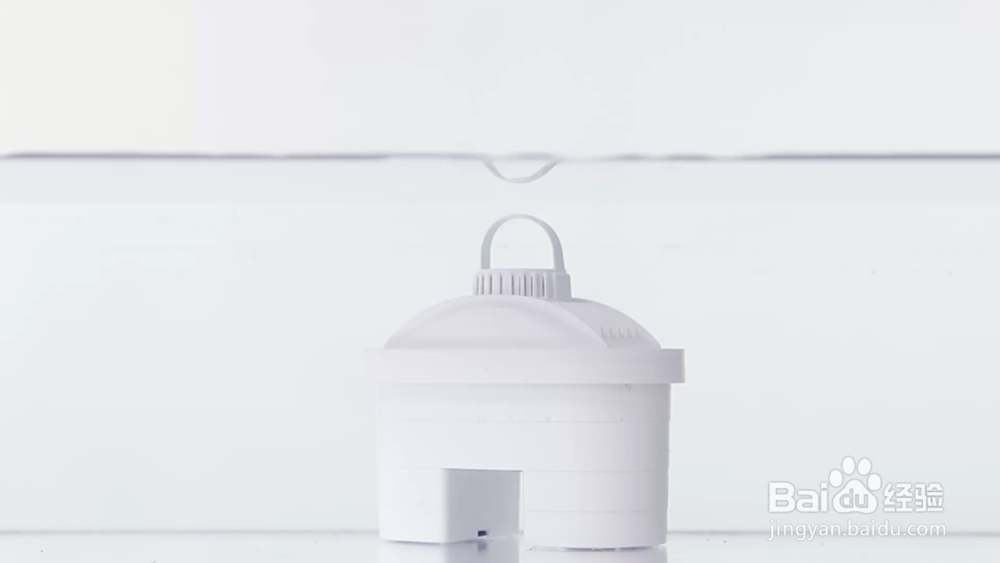 如何安装莱卡直饮净水壶