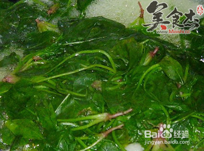 鱼丸菠菜汤的做法