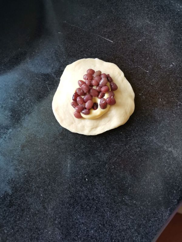 卡仕达酱小面包