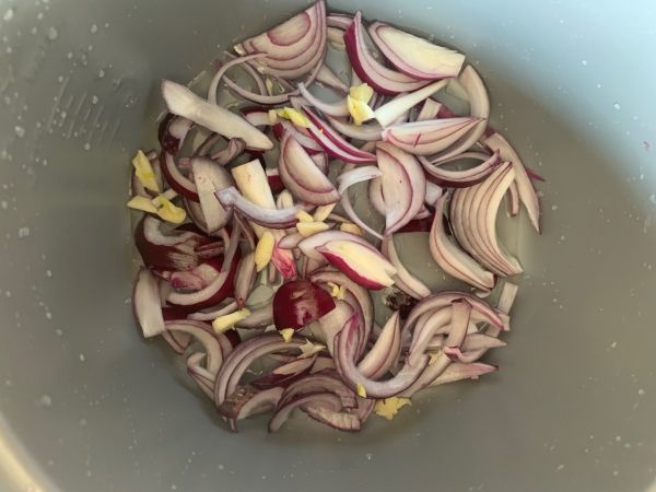 家常电饭锅焖鸡