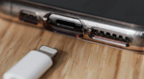 苹果12充不进去电怎么回事