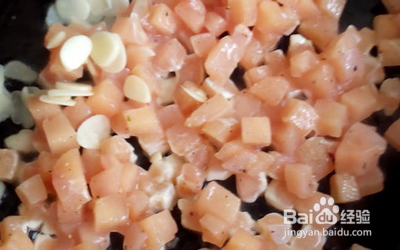 奶香咖喱鸡丁意面的制作方法