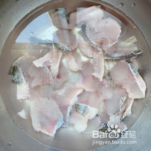 酸汤番茄鱼的做法