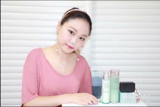 晒后如何修复皮肤面容