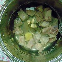 营养排骨莲藕汤