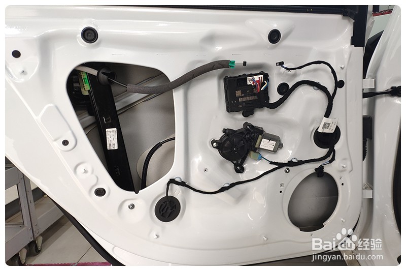 奥迪A4L的40周年丹拿经典改装-仅供参考