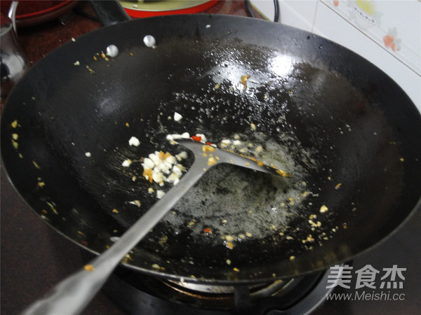 豆角炒烧肉的做法