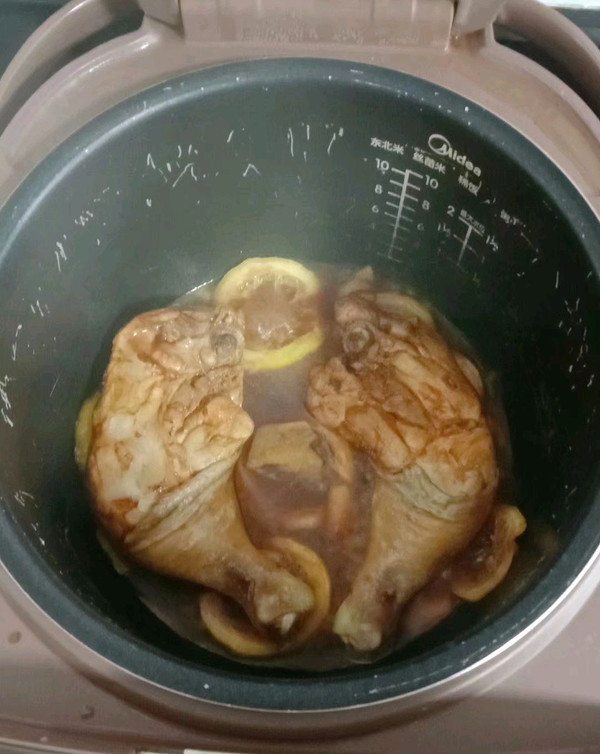 电饭煲柠檬鸡腿
