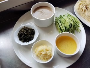 麻汁凉面怎么做