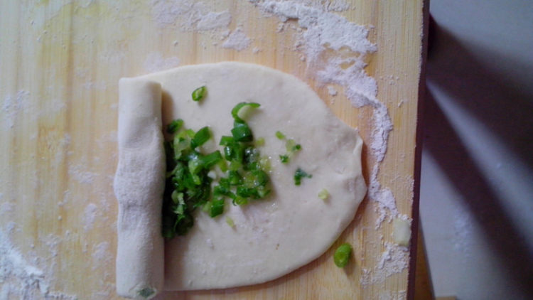 好吃又简单的葱花油饼,等你来品尝!