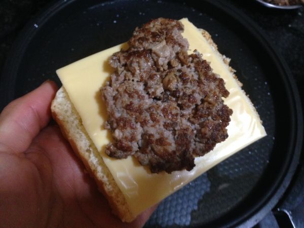 黑胡椒牛肉土司