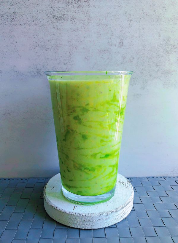 开心牛油果奶昔