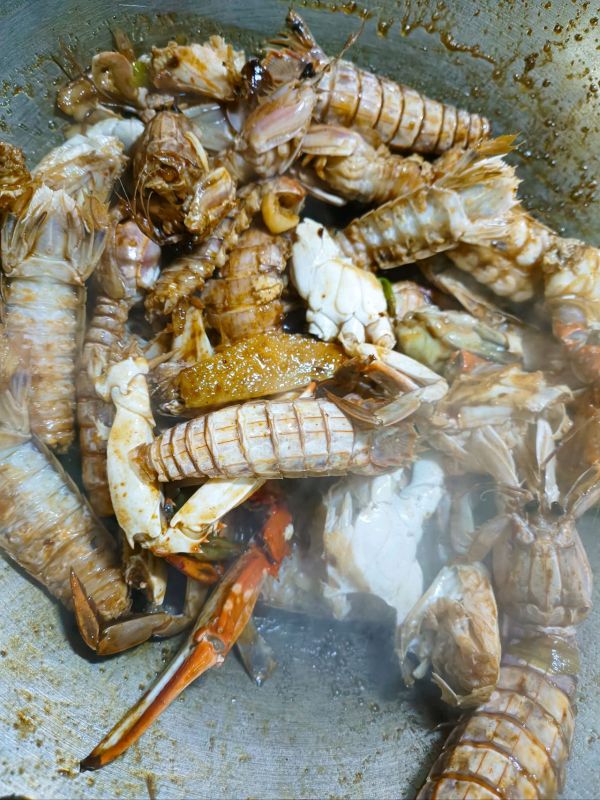 麻辣香锅虾爬子螃蟹