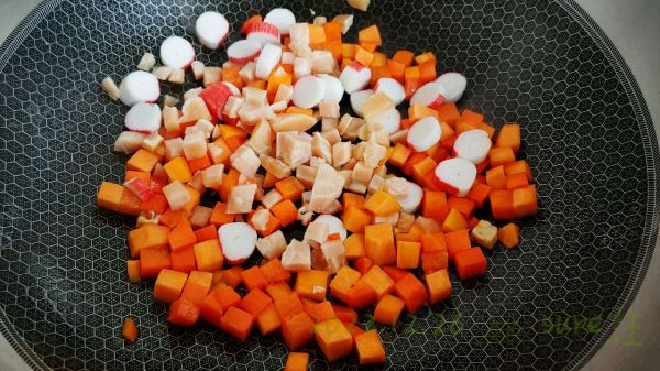 蟹蟹薯柿糊涂汤